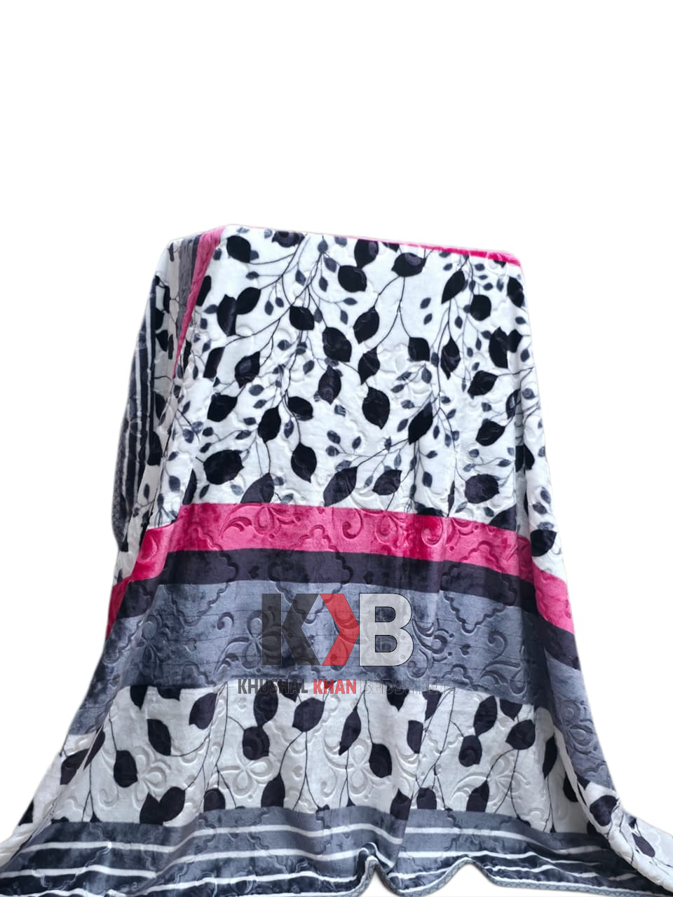Flannel Fleece Blanket – Pink Leaf
